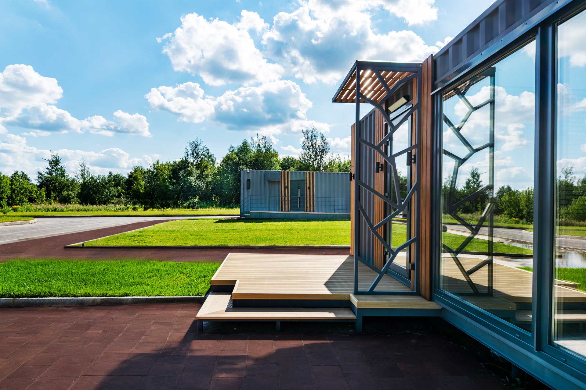 Магазин из контейнера: требования к размещению и оснащению, фото