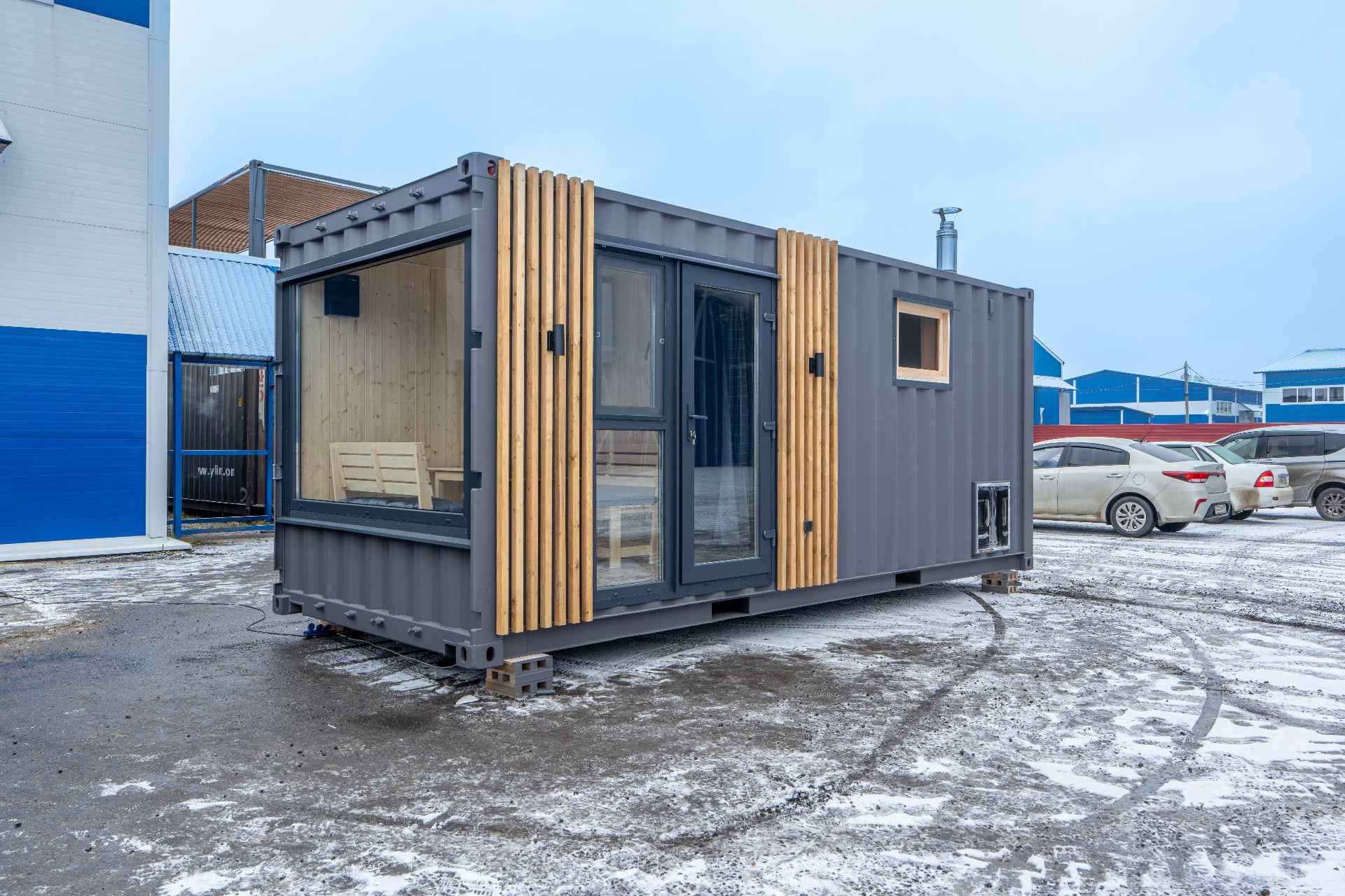 Сравнение контейнерной бани с традиционными банными строениями, фото